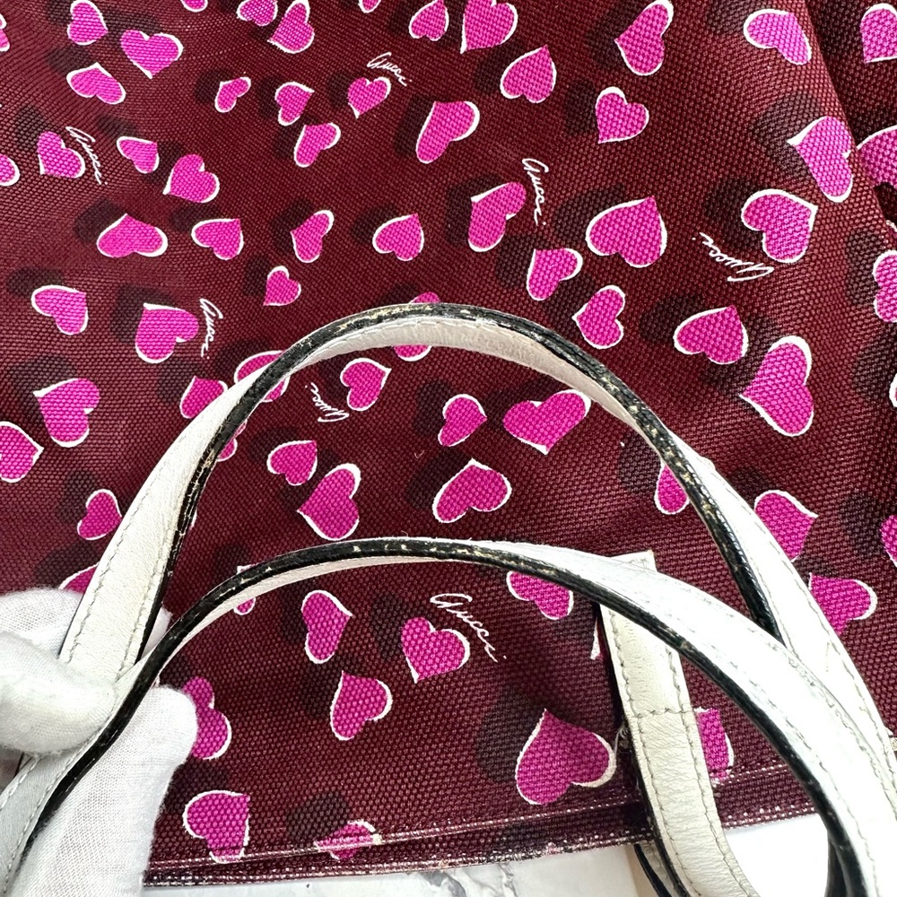 Limited Edition GUCCI Heartbeat Print Canvas Tote Bag - Picture 11 of 17
